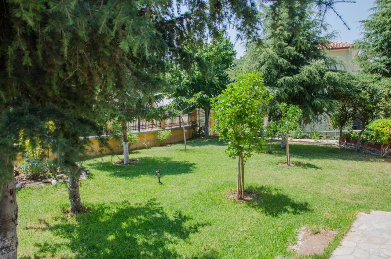 Апартаменты Paressa'S House Никити Экстерьер фото