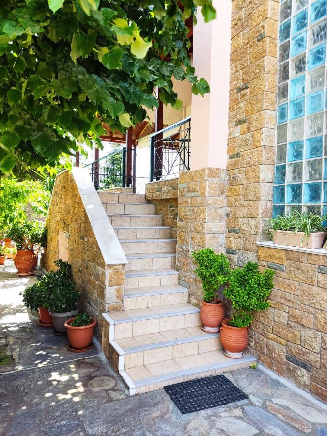 Апартаменты Paressa'S House Никити Экстерьер фото